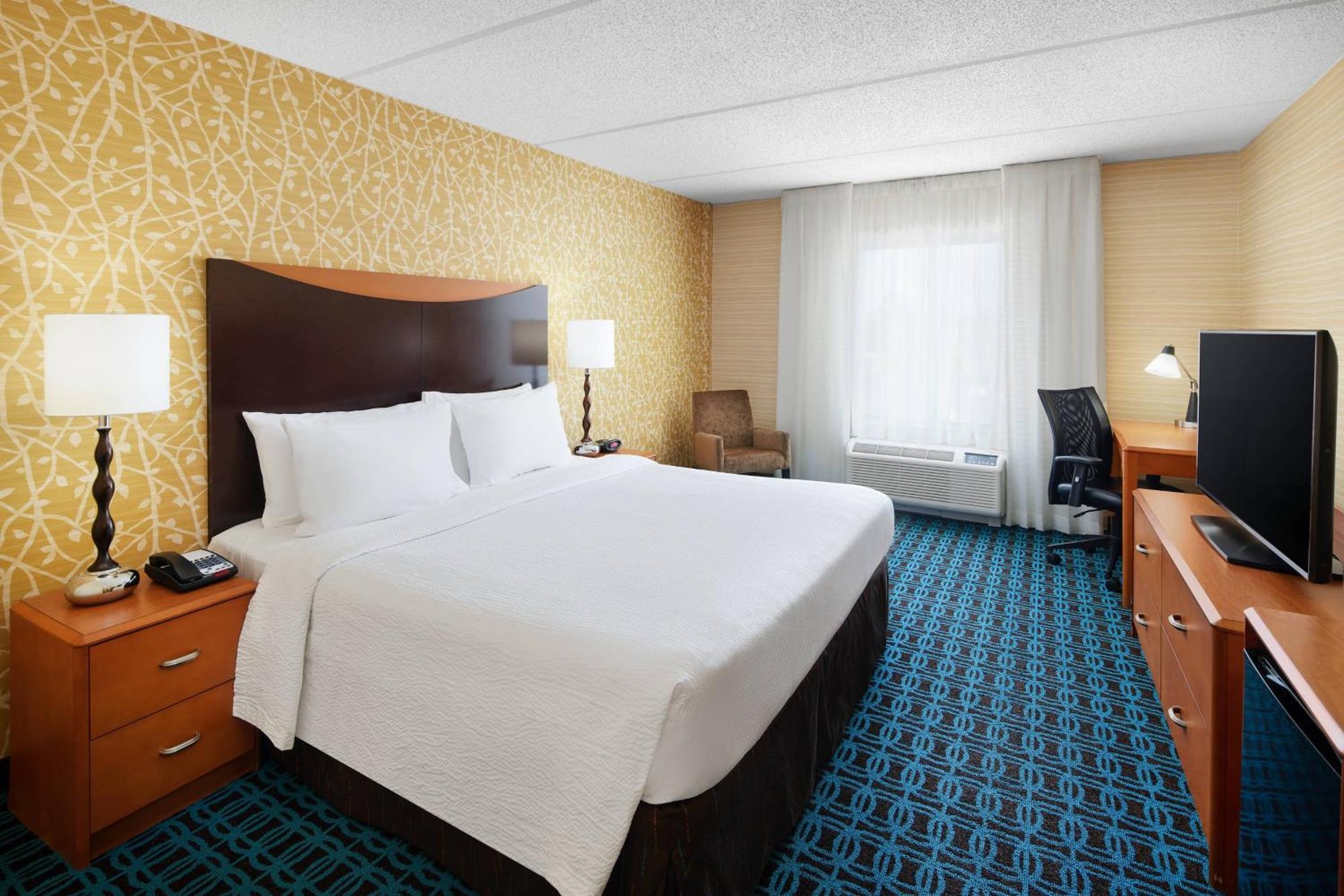 Fairfield Inn And Suites By Marriott Plainville Екстериор снимка