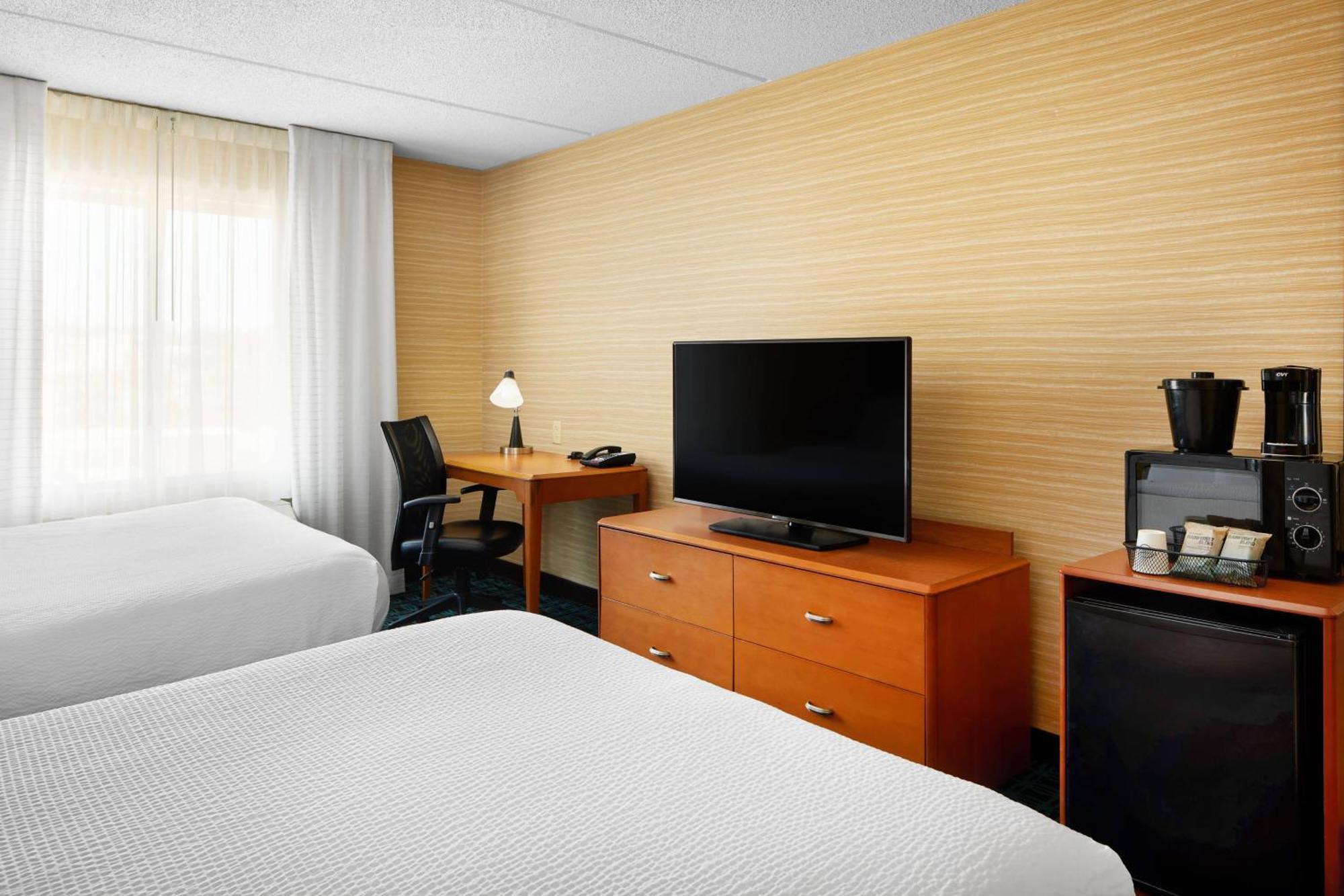Fairfield Inn And Suites By Marriott Plainville Екстериор снимка