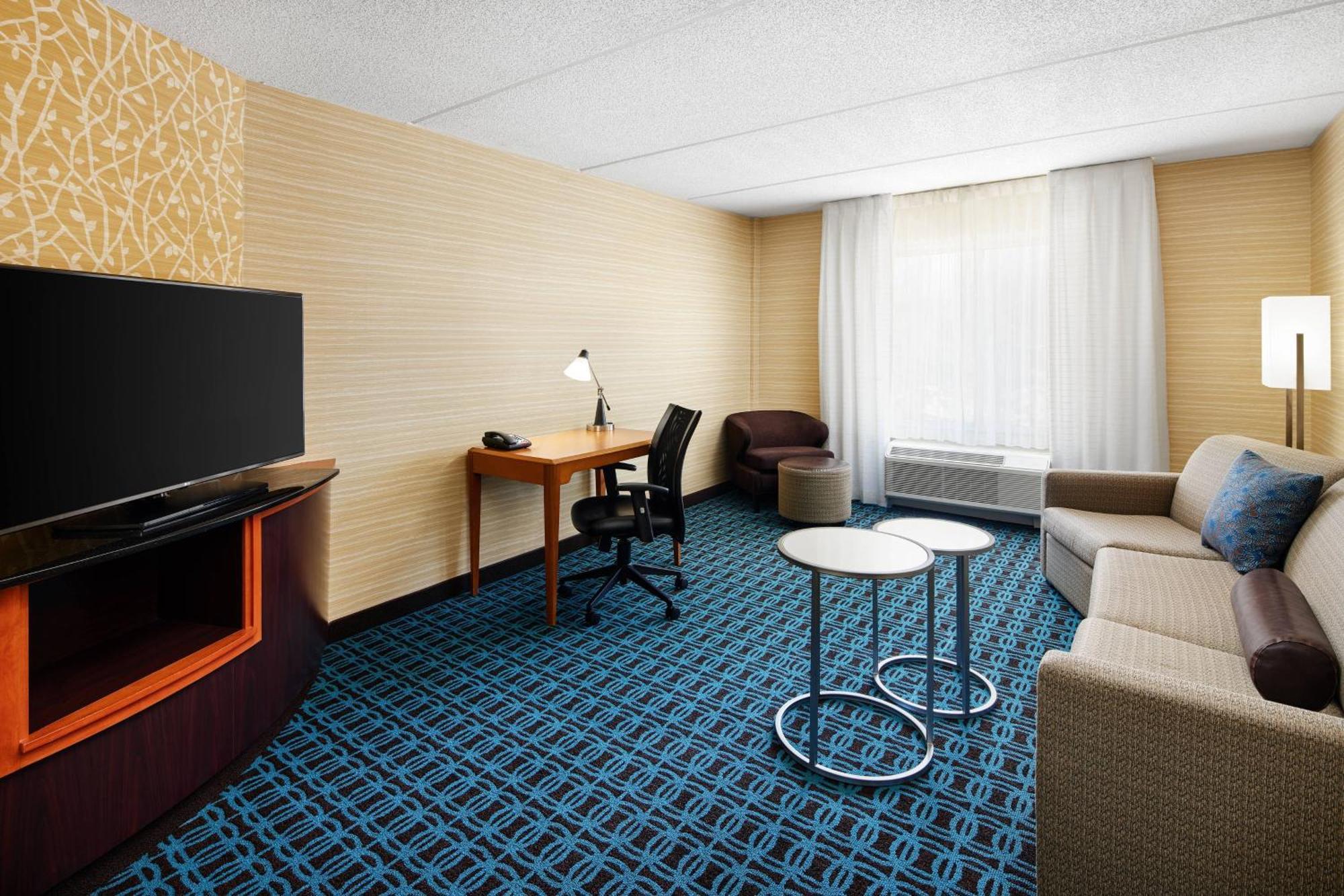 Fairfield Inn And Suites By Marriott Plainville Екстериор снимка
